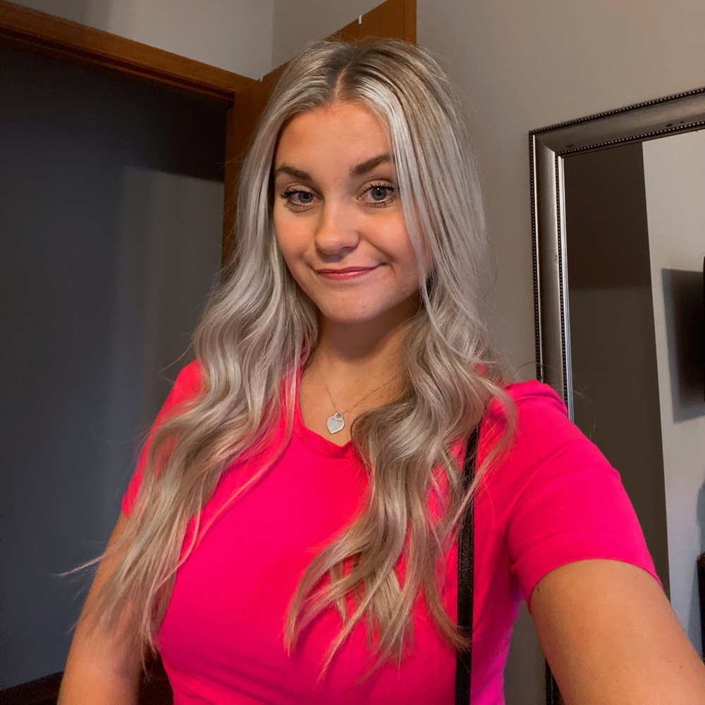 Meet your Posher, Nicole